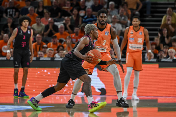 识珠让他逐 识珠让他逐